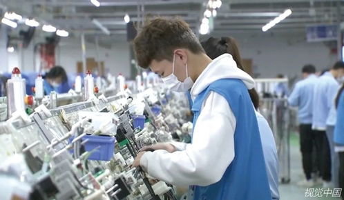 青年职业流向变迁 为何进厂搬运工式微，而送外卖成为热门选择？